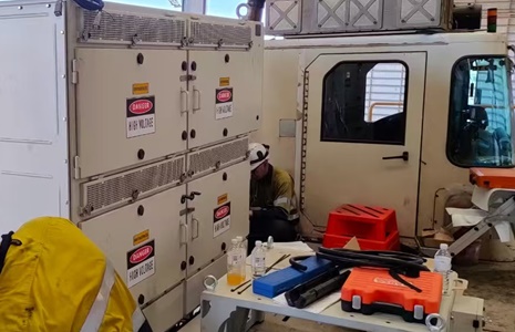 400T 电动轮自卸车牵引变流器